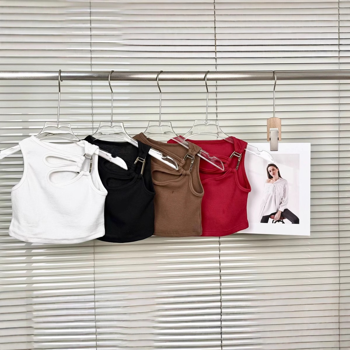 키즈 여아 민소매 골지 크롭 탱크탑 단색 베이직 슬림핏 - Tank Top Ribbed 리뷰 및 가격